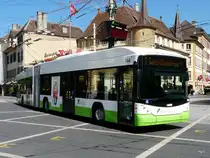 TN Neuch�tel - Hess-Swisstrolley BGT-N2C Nr.144 unterwegs in der Stadt Neuch�tel am 18.05.2011