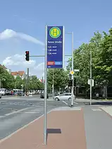 Haltestellen Schild an der Hildesheimer Stra�e, an 06.06.2011.