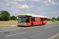 Mercedes Irvine am Endpunkt Langenhagen in Gehge am 06.06.2011.