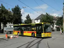 Mercedes Citaro auf dem Weg in die Garage bei der Endstation der Tramlinie 8 an der Neuweilerstrasse. Die Aufnahme stammt vom 04.08.2009.