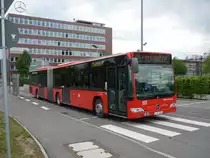 Ein RBS-Gelenkbus S-RS 1814 auf der Linie 757 nach Renningen in Sindelfingen.