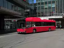 Volvo Bus mit der Betriebsnummer 142 auf der Linie 21 am Bahnhof in Bern. Die Aufnahme stammt vom 18.05.2011.