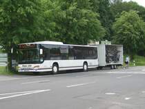 Ein Setra S 4000 berland Bus in Herchenhain als Vulkan Express auf der Linie 95 am 12.06.11 mit Fahrrad Anhnger 