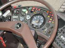 cockpit eines alten MB Autobus der Verhrsbetriebe Biel, haben fast eine Million runter die Autos, m�ssen mindestens noch bis ende 08 bleiben !