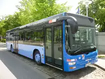 Der neue Wagen 66 hier um 12.30 am ZOB.Der Wagen lief morgens von 5.30-
9.30 auf der Linie 203 bis er ausgeweckselt wurde,nach den er wieder repariert wurde kam er wieder raus und steht als E-Wagen am ZOB.