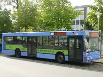 Der Wagen 26 stand schon vor seiner ausmusterung.Man hatte sich wohl entschieden in letzten Moment den Bus zu halten,somit luft er noch 3 Jahre in Schlerverkehr.