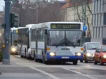 MB Hochflur der HVG am Bahnhof Potsdam Hbf. Aufgenommen am 27.12.2007