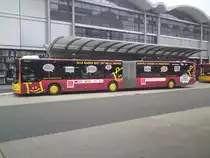 KO-RY 346 f�hrt seit wenigen Wochen Werbung f�r den  Homepark  in KO-Bubenheim. Zuvor war der MAN Lion´s City ohne Werbung unterwegs. Aufgenommen am 24.6.2011 am Koblenzer HBF. 