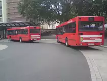 KO-MV 124 und KO-MV 165 sind einige der wenigen Mercedes-Benz O405 N im Fuhrpark der RMV. Aufgenommen am 24.6.2011 am Hauptbahnhof in Koblenz. 