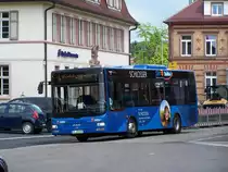 Lion's City M mit Dichter Namen Schlosser vor dem Bahnhof am 24/06/11.