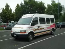 Kander-Reisen, Frutigen - Nr. 10/BE 233 - Renault am 23. Juni 2011 in Thun, Seestrasse