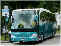 Mercedes Travego fotografiert auf einem Parkplatz in Koblenz am 23.06.2011.