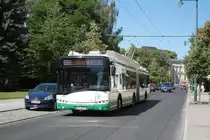 Solaris Trollino 18AC, Obus 053 der BBG-Eberswalde in der Friedrich-Ebert-Stra�e am 28.06.2011.

