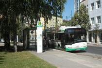 Solaris Trollino 18AC, Obus 051 der BBG-Eberswalde an der Haltestelle Friedrich-Ebert-Stra�e am 28.06.2011.

