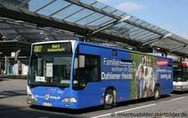 Mbus 0508 mit EWMG Werbung. 
Aufgenommen am HBF Mnchengladbach, 6.3.2011.