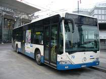 VBL - Der Mercedes Citaro Bus Nr.70  LU 15728 bei der Haltestelle vor dem Bahnhof Luzern am 18.11.2007