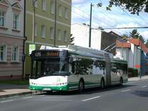 Solaris Trollino auf der Linie 862 nach Ostend an der Haltestelle Saarstrae.