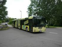 MAN-Gelenkbus der Fa. Kurz, Pliezhausen,auf dem Weg von Reutlingen nach Pliezhausen.