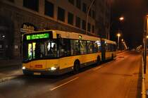 4345 als N1 in der Nacht vom 20.02 zum 21.02.2011 am S+U Warschauer Strae als N1