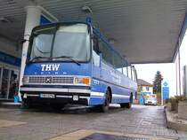Setra S 213 RL - THW 82766 - Standort: Aral Tankstelle bei Erdingen-- Betrieb: THW Technisches Hilfswerk