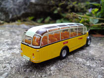 Postauto-lterer Saurer . Heckansicht am 30.6.11