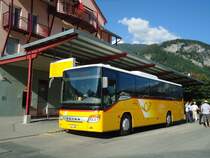 AVG Meiringen - Nr. 64/BE 401'364 - Setra am 3. Juli 2011 in Meiringen, Postautostation