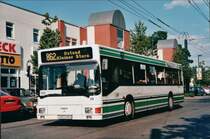 Im Sommer 2004 war auf der Obus Linie 862 in Eberswalde Obus-Ersatzverkehr. Dazu kamen sowohl BBG eigene MAN SL und NL zum Einsatz, sowie Mercedes Gelenkwagen der BVG. Hier ist Wagen 114 der BBG-Eberswalde im Brandenburgischen Viertel.