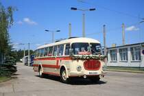 Skoda 706 RTO der BBG-Eberswalde verl�sst den Betriebshof Nordend am 16.07.2011. 