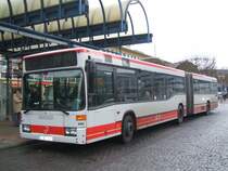 Mercedes Benz, 0405GN ,Wagen 9667 der Bogestra ,im Bochumer Hbf/Bbf.(05.01.2008)