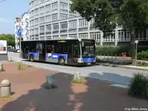 PVG Nr. 0755 (Mercedes CitaroII O530) am 27.7.2011 in Altona, Rathaus