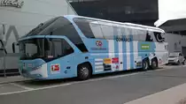 Neoplan Skyliner, des 1860 Mnchen am 16.07.2011 am Flughafen/Hannover.