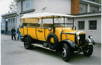 Aus dem Archiv: R�llin, Hirzel - SZ 42'365 - FBW/Seitz-Hess (ex P 2881/1529) am 3. Oktober 1998 in R�ti, VZO-Garage