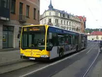 Mercedes-Benz O 530 I (Citaro) auf der Linie 61 nach L�btau Tharandter Stra�e an der Haltestelle an der Haltestelle Blasewitz Schillerplatz.(25.7.2011)
