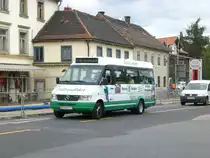 Mercedes-Benz auf der Linie E nach Mei�en Albrechtsburg am Bahnhof Mei�en.(25.7.2011)