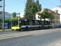 Mercedes-Benz O 530 I (Citaro) auf Betriebsfahrt an der Haltestelle Striesen Pohlandplatz.(27.7.2011)