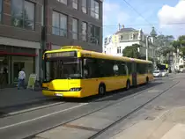 Solaris Urbino auf der Linie 61 nach Wei�ig Einkaufszentrum an der Haltestelle Blasewitz Schillerplatz.(28.7.2011)