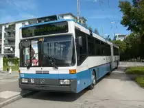 VBZ Mercedes Benz Nr. 113 am 11.8.2011 in der Endstation R�tihof. Auch in Z�rich sind die Tage dieser Fahrzeugserie gez�hlt.