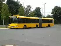 Solaris Urbino auf der Linie 66 nach Lockwitz an der Haltestelle Cosch�tz.(28.7.2011)