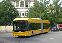 Hess Swisshybrid unterwegs als Fahrschule an der Haltestelle Strehlen Wasaplatz.(28.7.2011)