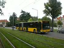 Mercedes-Benz O 530 II (Citaro Facelift) auf der Linie 63 nach L�btau Tharandter Stra�e an der Haltestelle Cosch�tz Kotteweg.(28.7.2011)