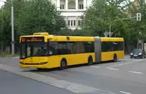 Solaris Urbino auf der Linie 61 nach L�btau Tharandter Stra�e an der Haltestelle Strehlen Wasaplatz.(28.7.2011)