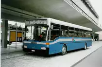 Aus dem Archiv: VZO Gr�ningen - Nr. 48/ZH 256'848 - Mercedes O 405 am 3. Oktober 1998 beim Bahnhof Uster