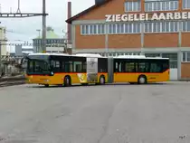 Postauto - Mercedes Citaro BE 615601 abgestellt vor der Ziegelei Aaarberg am 12.08.2011