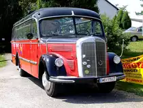 Mercedes-Benz von SAB-Tours (30Sitzpl;Baujahr1954)ist zur 
22.Landl-Rallye 2011 in Meggenhofen vorgefahren;110821