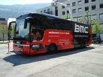Van Hool BMC Cycling Team, Tour de Romandie 2011, Martigny 23.04.2011. Fahrzeug war nur 10 Tage alt !
