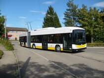 Swisstrolley3 Nr. 103 am 31.8.2011 bei der Endhaltestelle Herbstcker (Neuhausen).