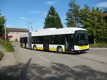 Swisstrolley3 Nr. 103 am 31.8.2011 bei der Endhaltestelle Herbst�cker (Neuhausen).