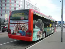 RBS-Bus S-RS 1609 mit Freizeitpark Tripsdrill Werbung am Flughafen Stuttgart  