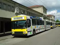 VBSH Schaffhausen - Nr. 117 - NAW/Hess Gelenktrolleybus am 14. September 2011 beim Bahnhof Schaffhausen (mit Vollwerbung fr  1100 Jahre Neuhausen am Rheinfall )