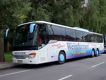 SETRA S419UL  von Renner-Reisen wartet in Ried seine Fahrgste, welche der Messe einen Besuch abstatten;110908